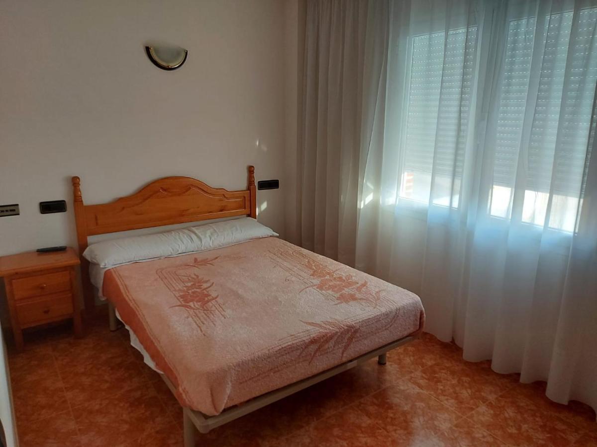 Hostal Linares Villanueva de Argaño 외부 사진