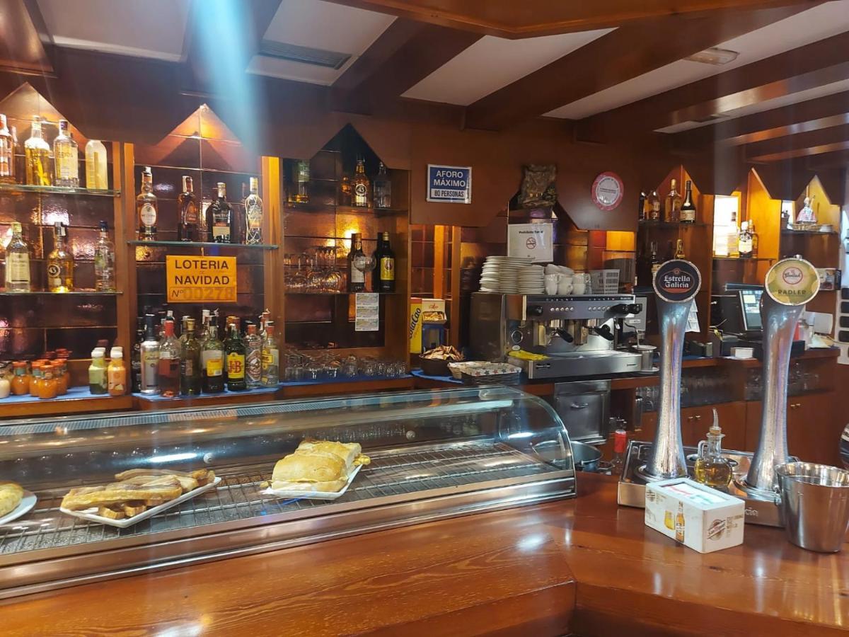 Hostal Linares Villanueva de Argaño 외부 사진